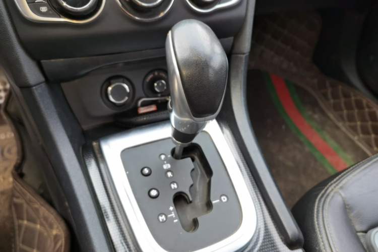 Used Citroen C4L 2014 1.6THP Intelligent Drive Automatic Dynamic Model Gear Lever