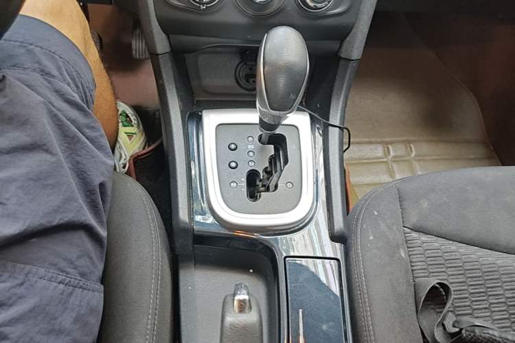 Used Citroen C4L 2014 1.8L Intelligent Drive Automatic Enjoyment Model Gear Lever