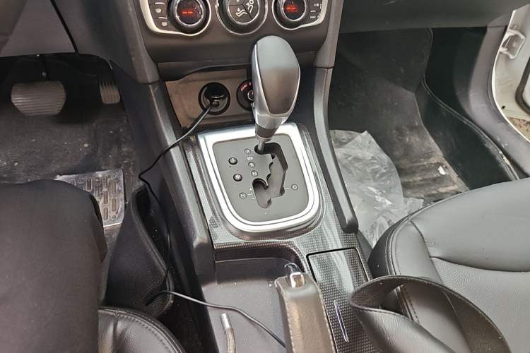 Used Citroen C4L 2014 1.6THP Intelligent Drive Automatic Dynamic Model Gear Lever