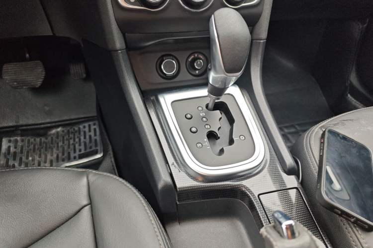 Used Citroen C4L 2014 1.8L Intelligent Drive Automatic Dynamic Model Gear Lever