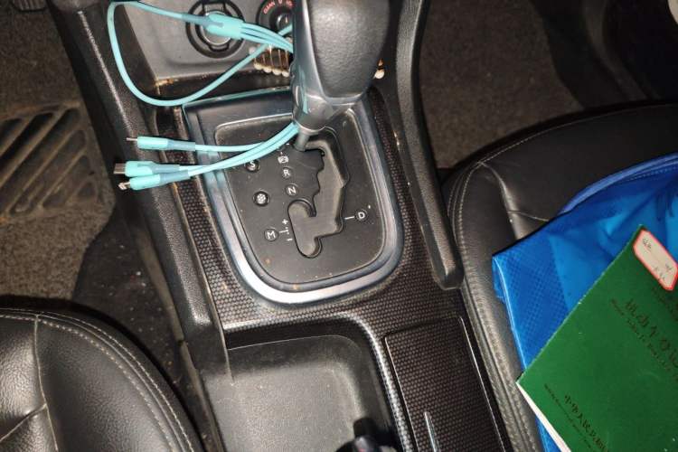 Used Citroen C4L 2014 1.6THP Intelligent Drive Automatic Dynamic Model Gear Lever