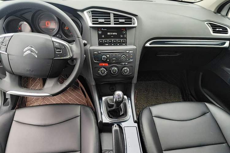 Used Citroen C4L 2014 1.8L Intelligent Drive Manual Enjoyment Model Gear Lever