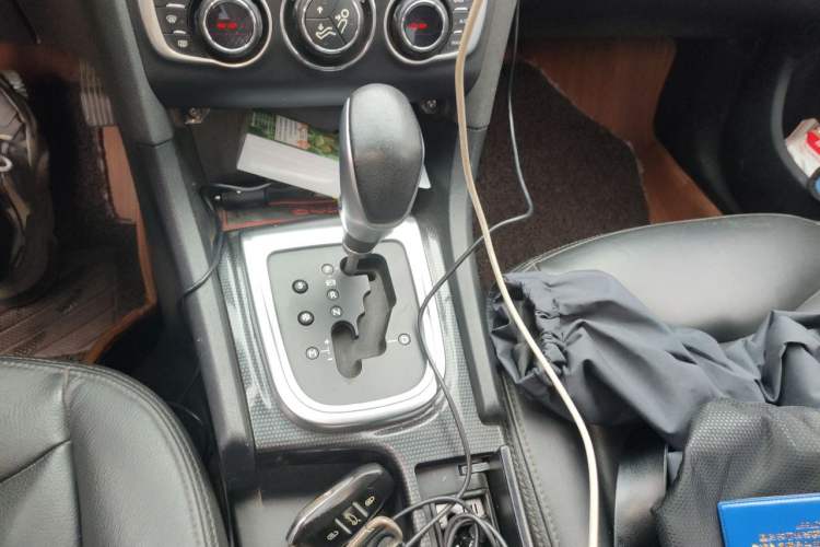 Used Citroen C4L 2014 1.6THP Intelligent Drive Automatic Dynamic Model Gear Lever