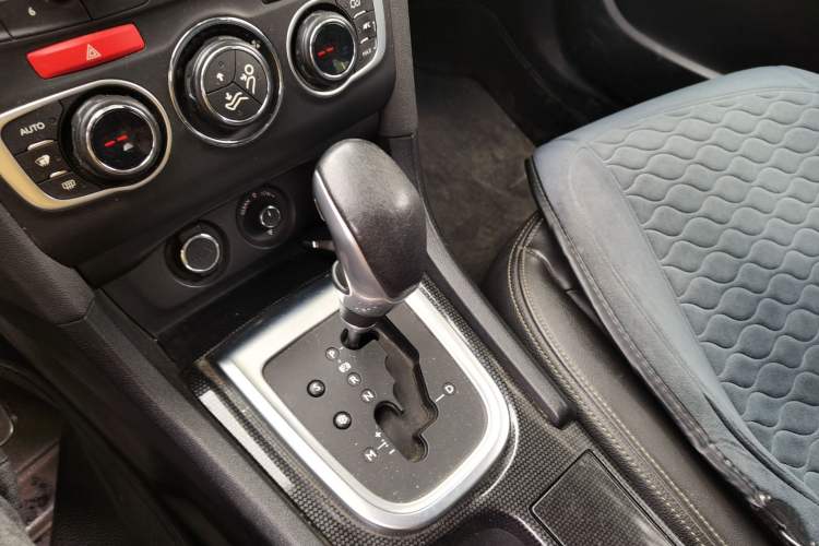 Used Citroen C4L 2014 1.6THP Intelligent Drive Automatic Dynamic Model Gear Lever
