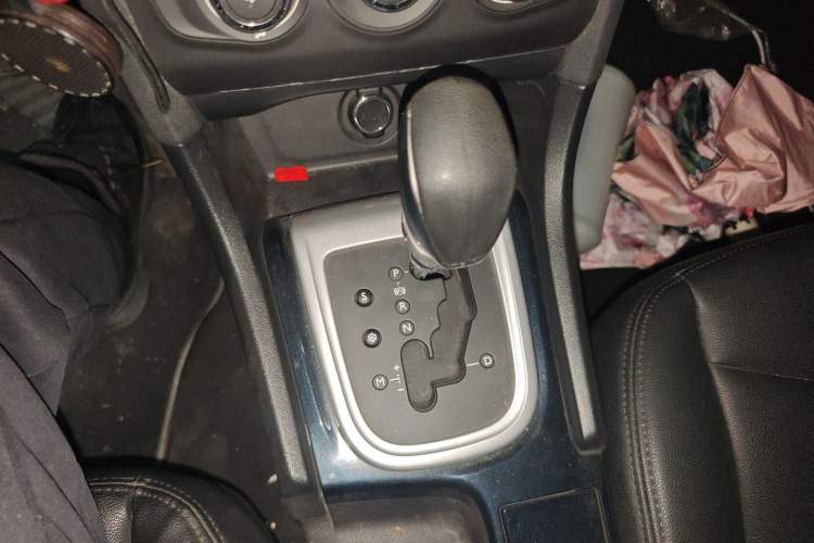 Used Citroen C4L 2014 1.8L Intelligent Drive Automatic Enjoyment Model Gear Lever