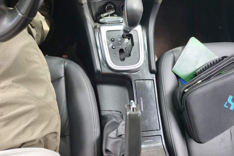 Used Citroen C4L 2014 1.6THP Intelligent Drive Automatic Dynamic Model Gear Lever