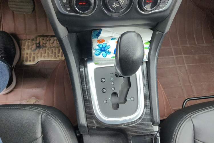 Used Citroen C4L 2014 1.6THP Intelligent Drive Automatic Dynamic Model Gear Lever