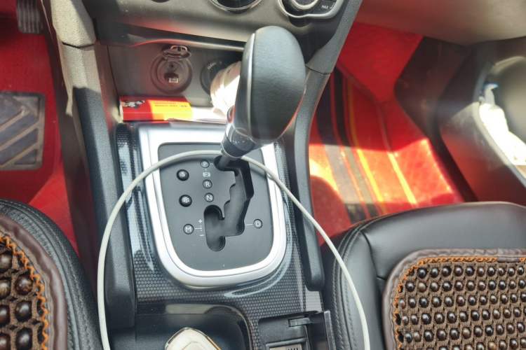 Used Citroen C4L 2014 1.6THP Intelligent Drive Automatic Dynamic Model Gear Lever