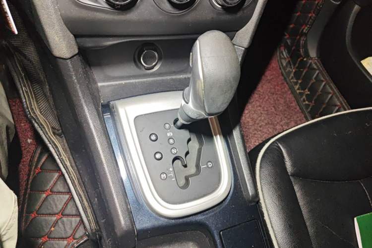 Used Citroen C4L 2014 1.8L Intelligent Drive Automatic Enjoyment Model Gear Lever