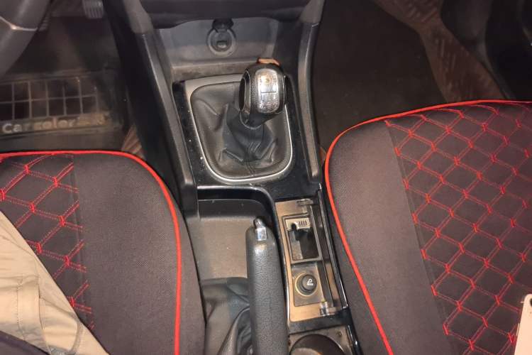 Used Citroen C4L 2014 1.8L Intelligent Drive Manual Enjoyment Model Gear Lever