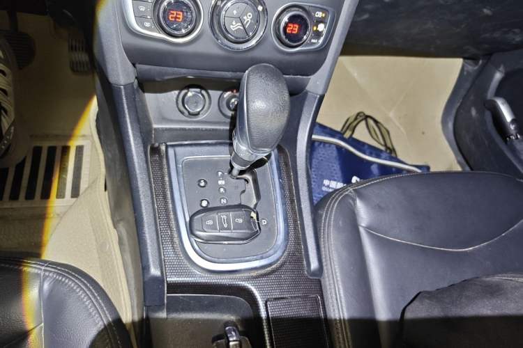 Used Citroen C4L 2014 1.6THP Intelligent Drive Automatic Dynamic Model Gear Lever