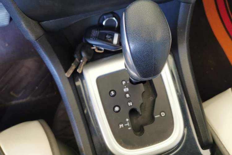 Used Citroen C4L 2014 1.8L Intelligent Drive Automatic Enjoyment Model Gear Lever