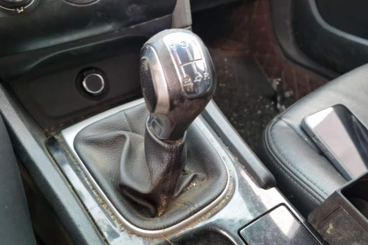 Used Citroen C4L 2014 1.8L Intelligent Drive Manual Enjoyment Model Gear Lever