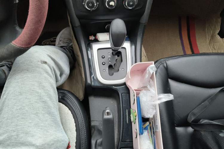 Used Citroen C4L 2014 1.8L Intelligent Drive Automatic Enjoyment Model Gear Lever