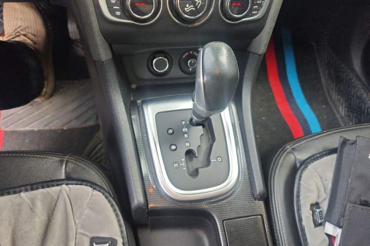 Used Citroen C4L 2014 1.8L Intelligent Drive Automatic Dynamic Model Gear Lever