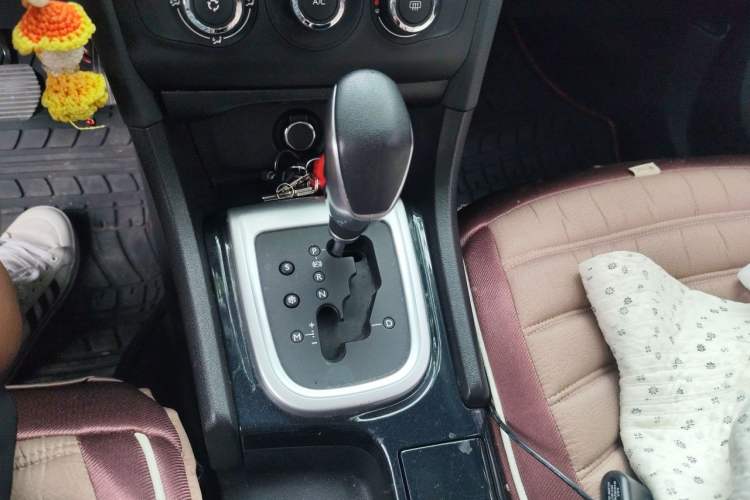 Used Citroen C4L 2014 1.8L Intelligent Drive Automatic Enjoyment Model Gear Lever