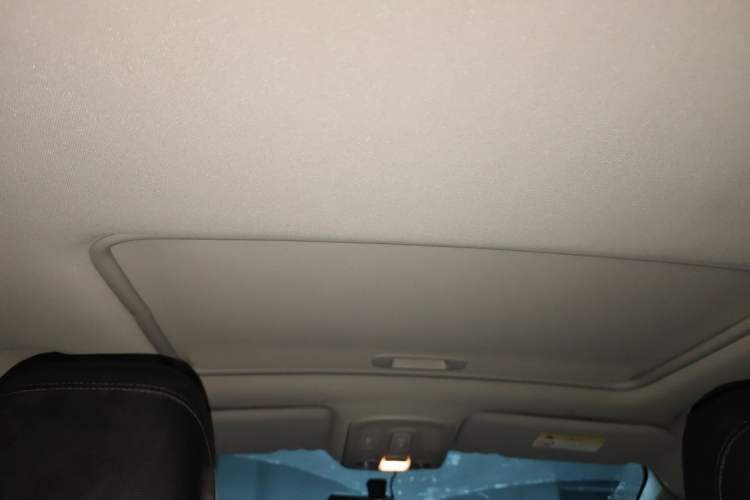 Used Citroen C4L 2014 1.8L Intelligent Drive Automatic Enjoyment Model Headliner