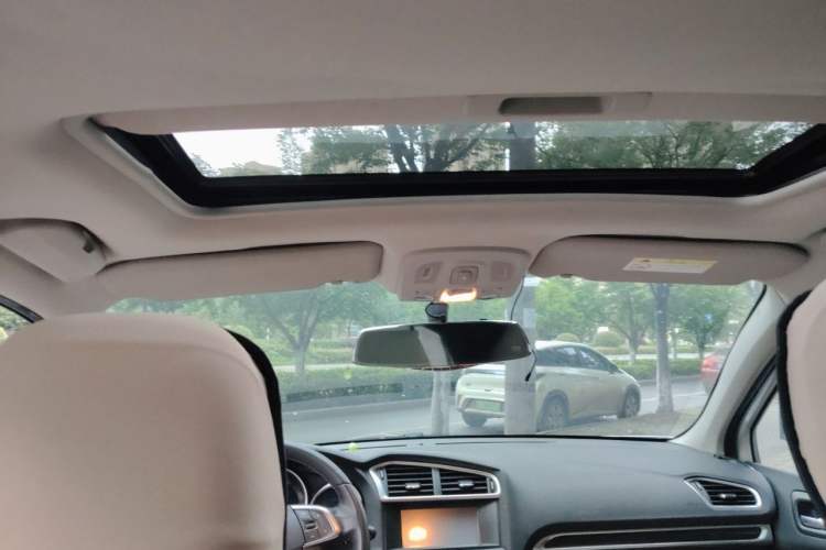 Used Citroen C4L 2014 1.8L Intelligent Drive Automatic Dynamic Model Headliner