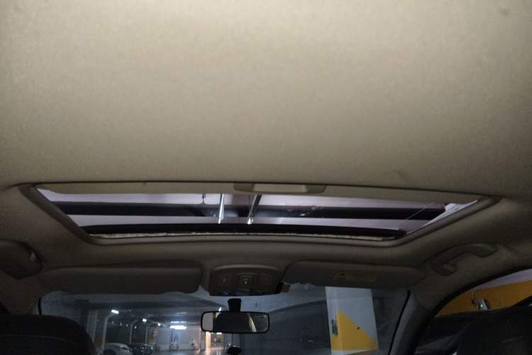 Used Citroen C4L 2014 1.8L Intelligent Drive Automatic Dynamic Model Headliner