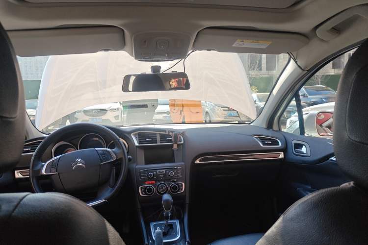 Used Citroen C4L 2014 1.6THP Intelligent Drive Automatic Dynamic Model Headliner