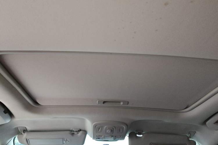 Used Citroen C4L 2014 1.8L Intelligent Drive Automatic Dynamic Model Headliner