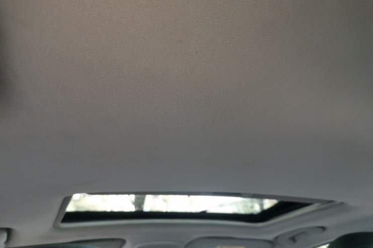 Used Citroen C4L 2014 1.8L Intelligent Drive Manual Version – Dynamic Edition Headliner