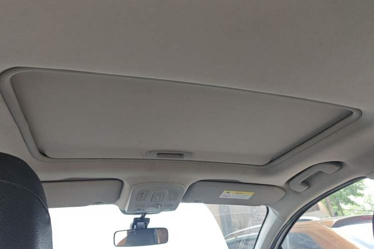 Used Citroen C4L 2014 1.8L Intelligent Drive Automatic Dynamic Model Headliner