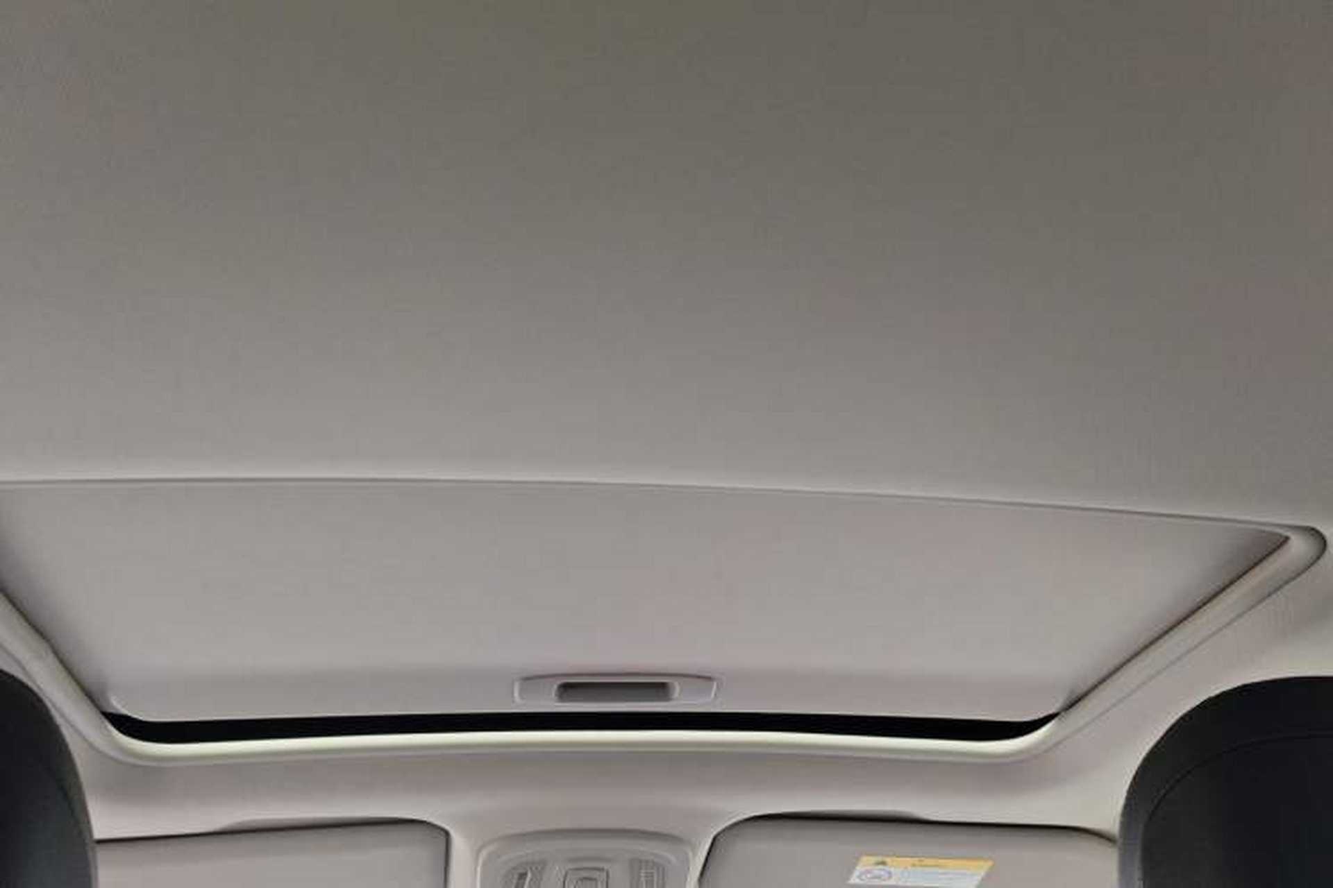 Used Citroen C4L 2014 1.8L Intelligent Drive Manual Version – Dynamic Edition Headliner