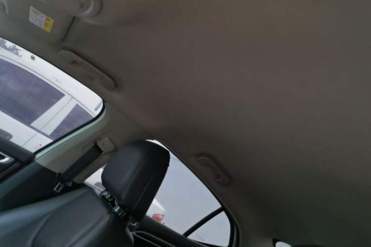 Used Citroen C4L 2014 1.8L Intelligent Drive Manual Enjoyment Model Headliner