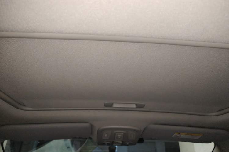 Used Citroen C4L 2014 1.6THP Intelligent Drive Automatic Dynamic Model Headliner