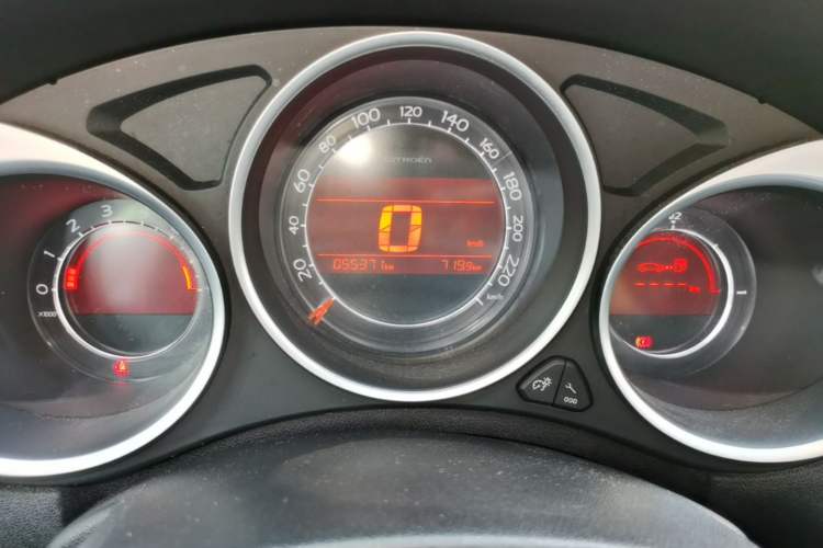 Used Citroen C4L 2014 1.8L Intelligent Drive Manual Version – Dynamic Edition Instrument Cluster