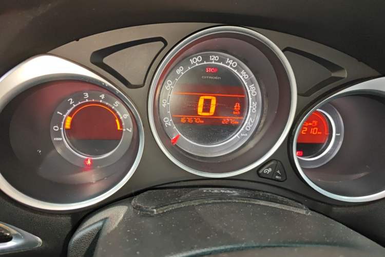 Used Citroen C4L 2014 1.8L Intelligent Drive Manual Version – Dynamic Edition Instrument Cluster