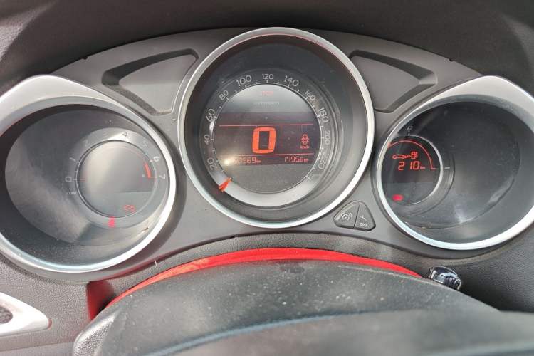 Used Citroen C4L 2014 1.8L Intelligent Drive Manual Version – Dynamic Edition Instrument Cluster