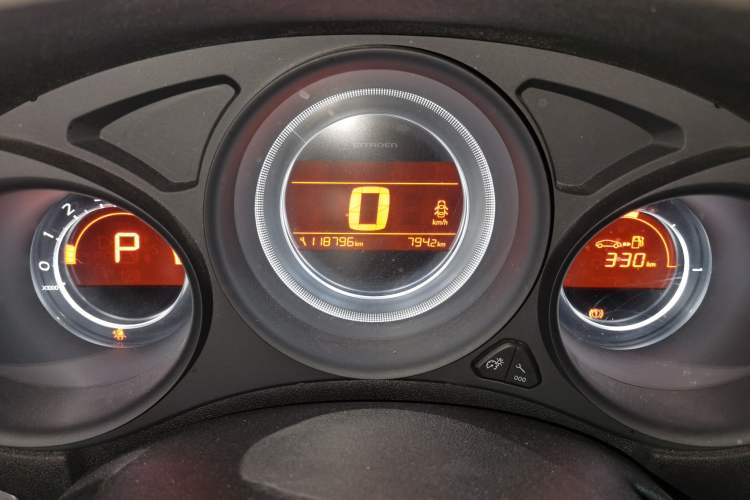 Used Citroen C4L 2014 1.8L Intelligent Drive Automatic Enjoyment Model Instrument Cluster