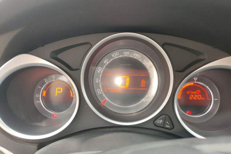 Used Citroen C4L 2014 1.6THP Intelligent Drive Automatic Dynamic Model Instrument Cluster