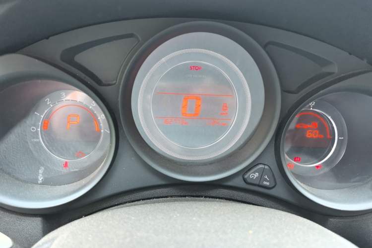 Used Citroen C4L 2014 1.8L Intelligent Drive Automatic Enjoyment Model Instrument Cluster