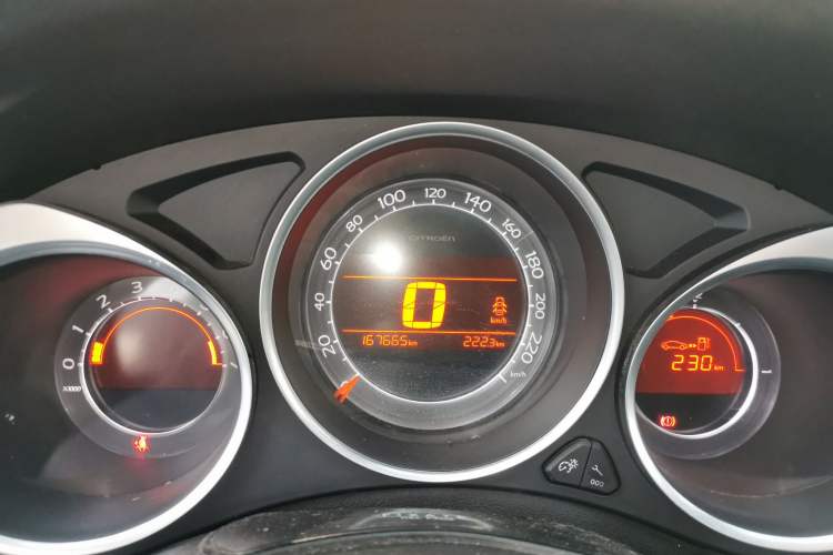 Used Citroen C4L 2014 1.8L Intelligent Drive Manual Version – Dynamic Edition Instrument Cluster
