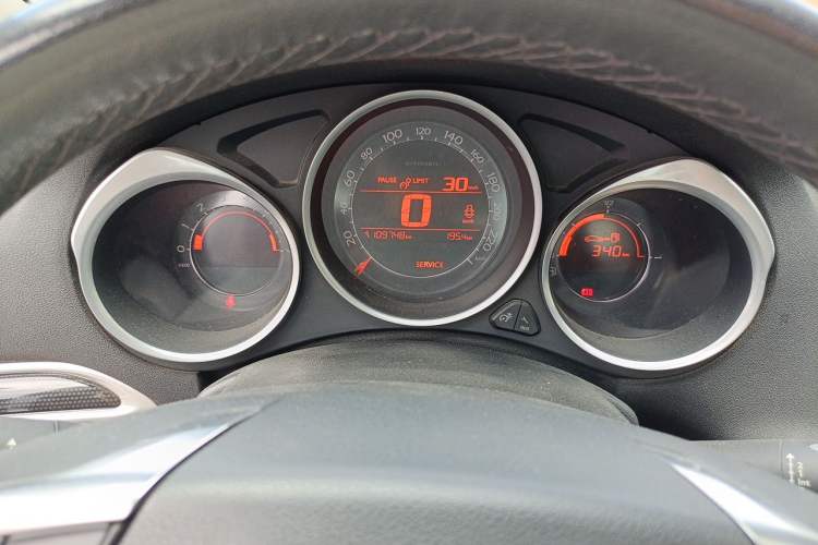 Used Citroen C4L 2014 1.8L Intelligent Drive Manual Version – Dynamic Edition Instrument Cluster