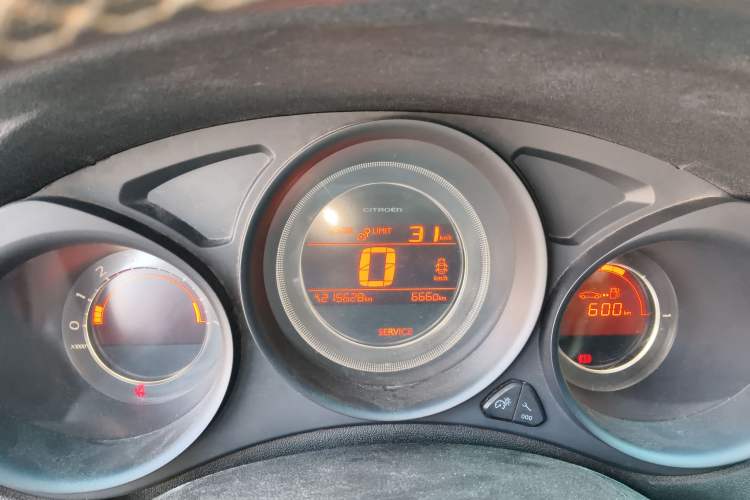 Used Citroen C4L 2014 1.8L Intelligent Drive Manual Enjoyment Model Instrument Cluster