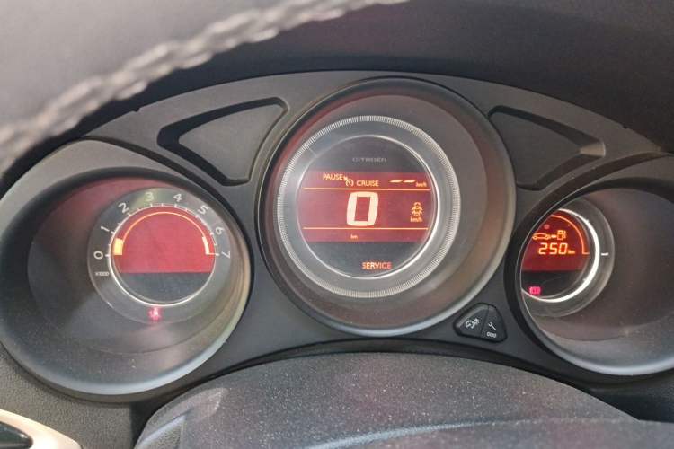 Used Citroen C4L 2014 1.8L Intelligent Drive Manual Enjoyment Model Instrument Cluster