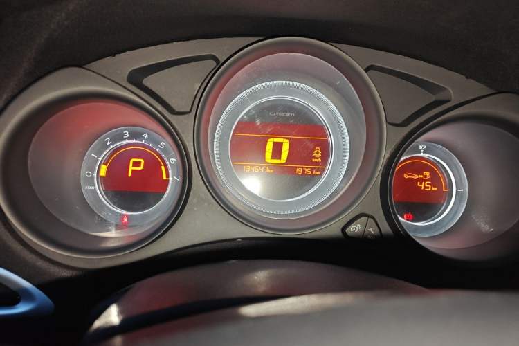 Used Citroen C4L 2014 1.8L Intelligent Drive Automatic Enjoyment Model Instrument Cluster
