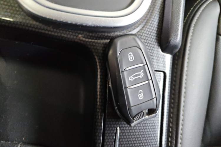 Used Citroen C4L 2014 1.6THP Intelligent Drive Automatic Dynamic Model Interior 1