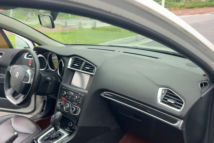 Used Citroen C4L 2014 1.8L Intelligent Drive Automatic Dynamic Model Interior 12
