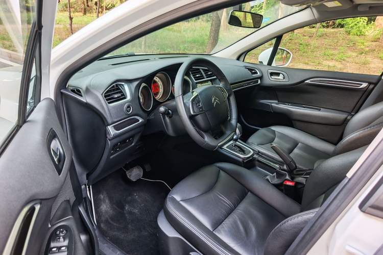 Used Citroen C4L 2014 1.8L Intelligent Drive Automatic Dynamic Model Interior 2