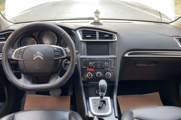 Used Citroen C4L 2014 1.8L Intelligent Drive Automatic Enjoyment Model Interior 4