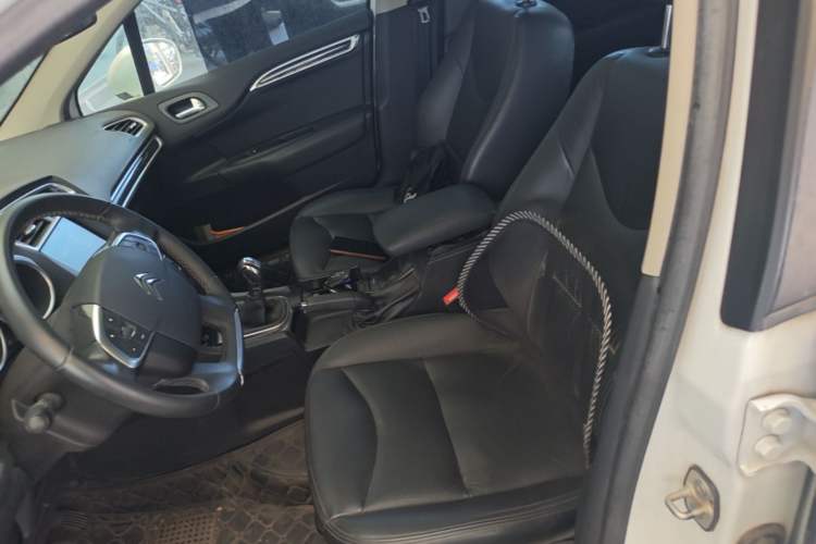 Used Citroen C4L 2014 1.8L Intelligent Drive Manual Version – Dynamic Edition Left Front Seat