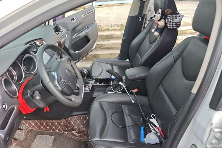 Used Citroen C4L 2014 1.8L Intelligent Drive Manual Version – Dynamic Edition Left Front Seat