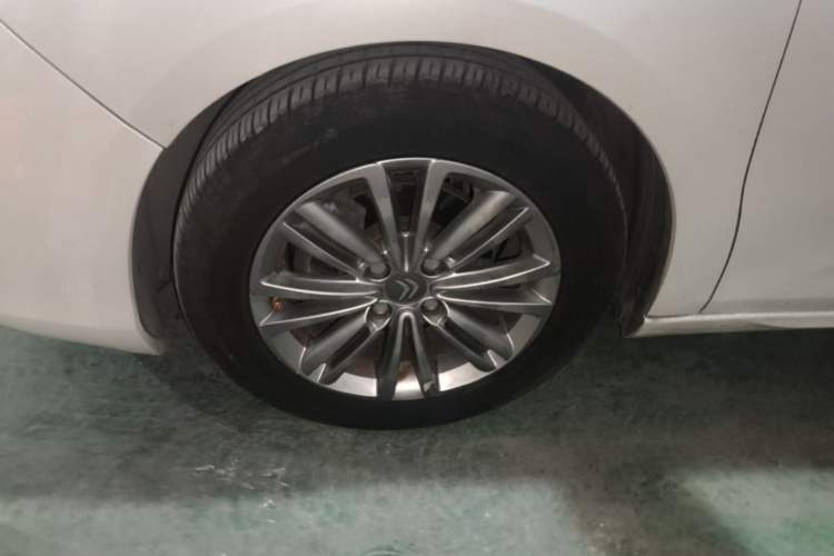 Used Citroen C4L 2014 1.8L Intelligent Drive Automatic Enjoyment Model Left Front Wheel Hub