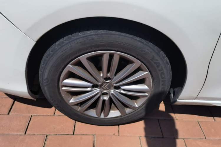 Used Citroen C4L 2014 1.8L Intelligent Drive Automatic Enjoyment Model Left Front Wheel Hub
