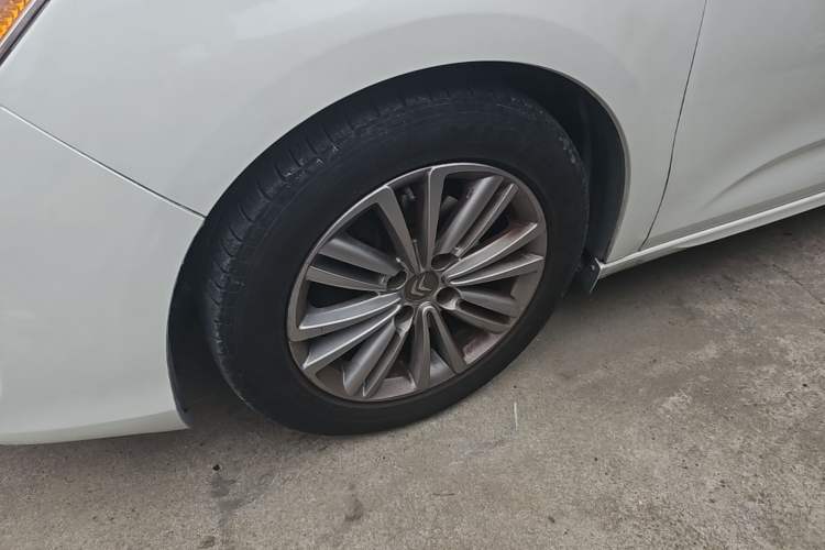 Used Citroen C4L 2014 1.8L Intelligent Drive Automatic Enjoyment Model Left Front Wheel Hub